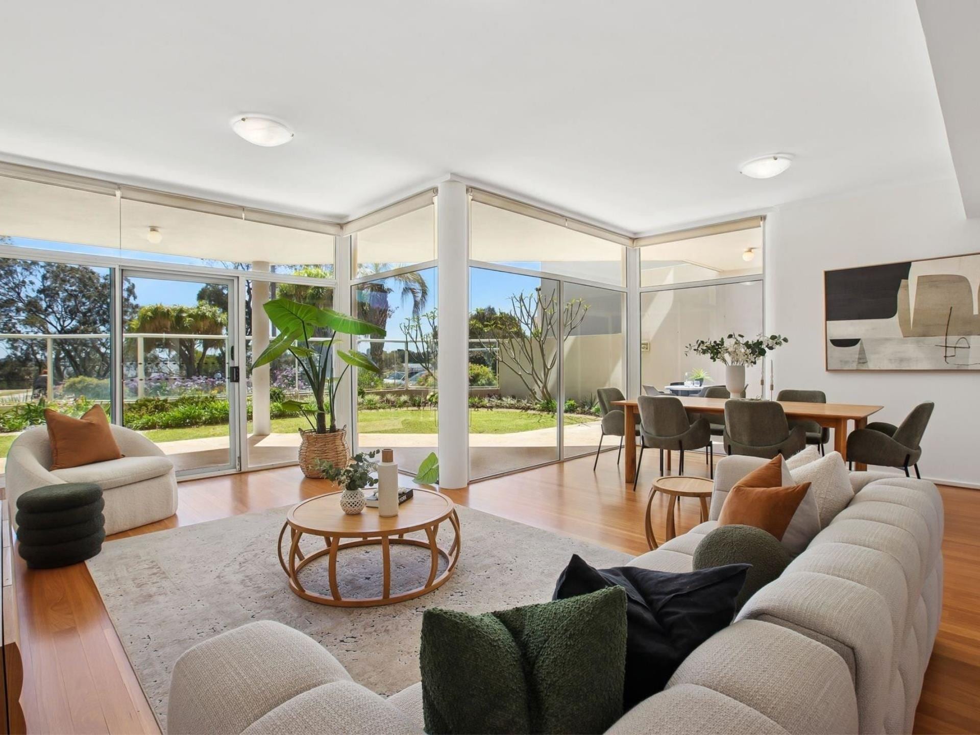 2/232 Burke Drive